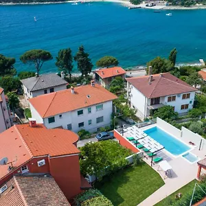 Oria , Pola Croazia