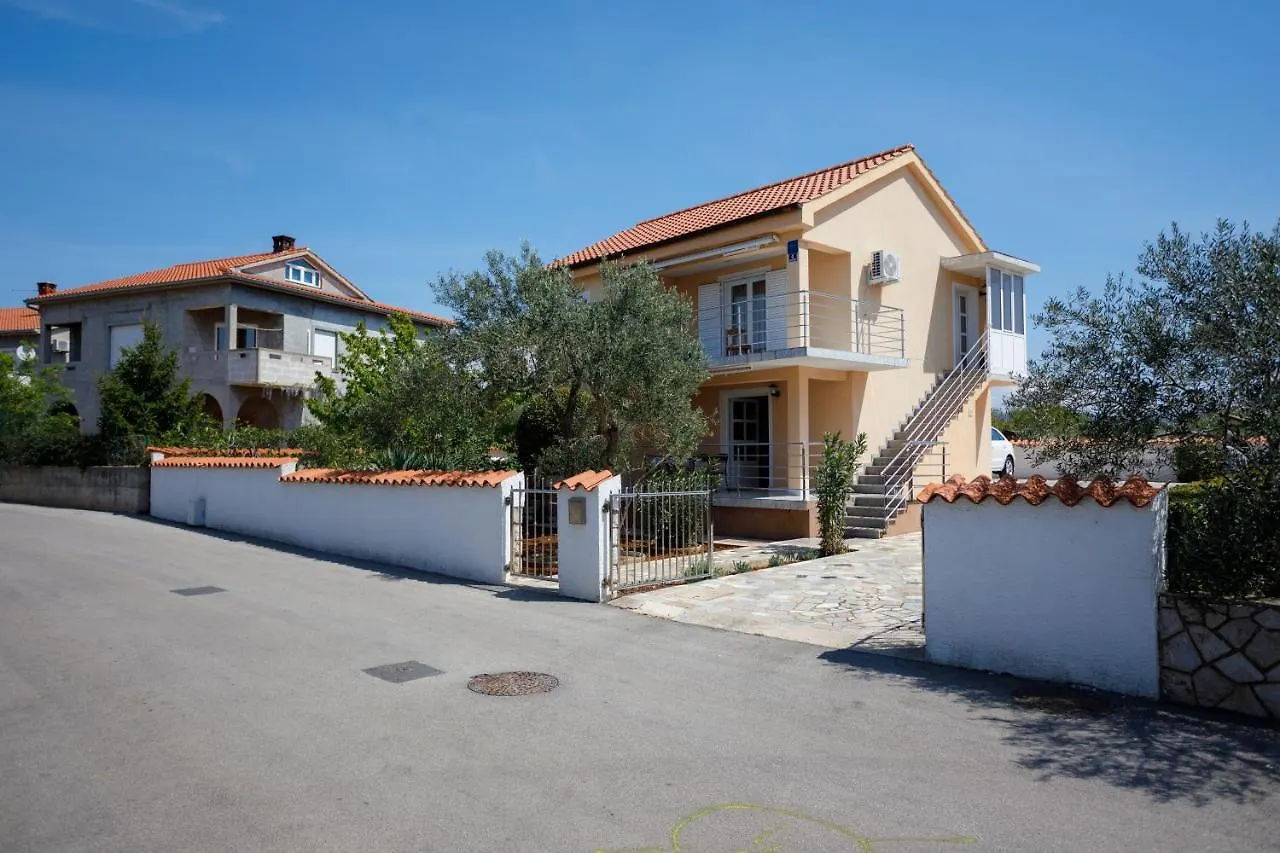 Apartment Apartmani Bakran Krk Town