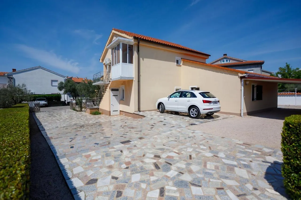 Apartmani Bakran Krk Town