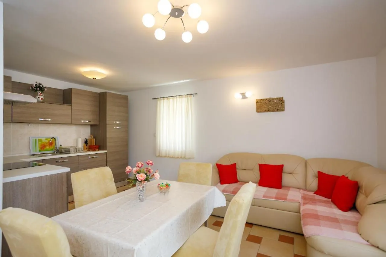 Apartmani Bakran Krk Town