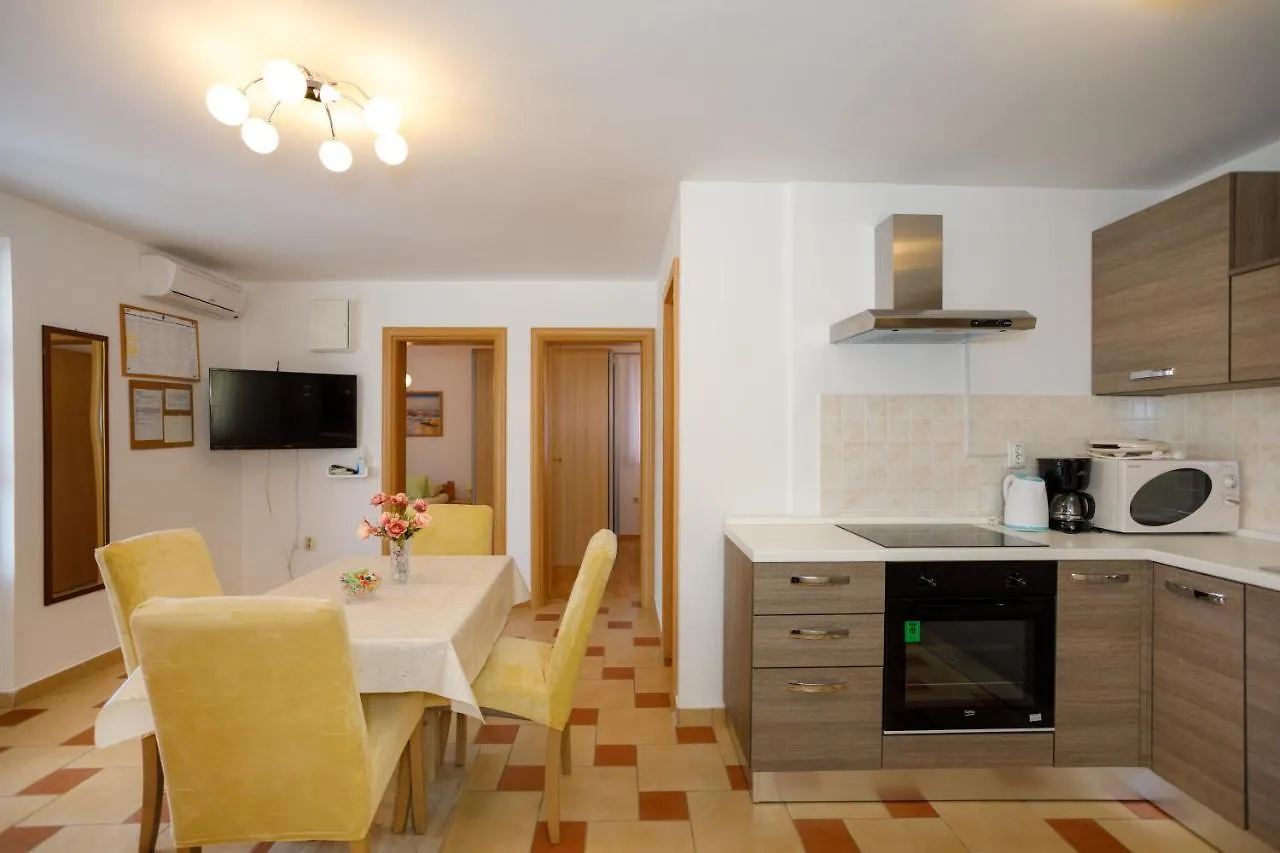 Apartmani Bakran Krk Town Apartment