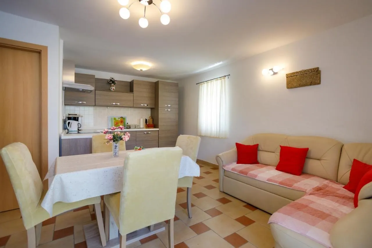 Apartmani Bakran Krk Town