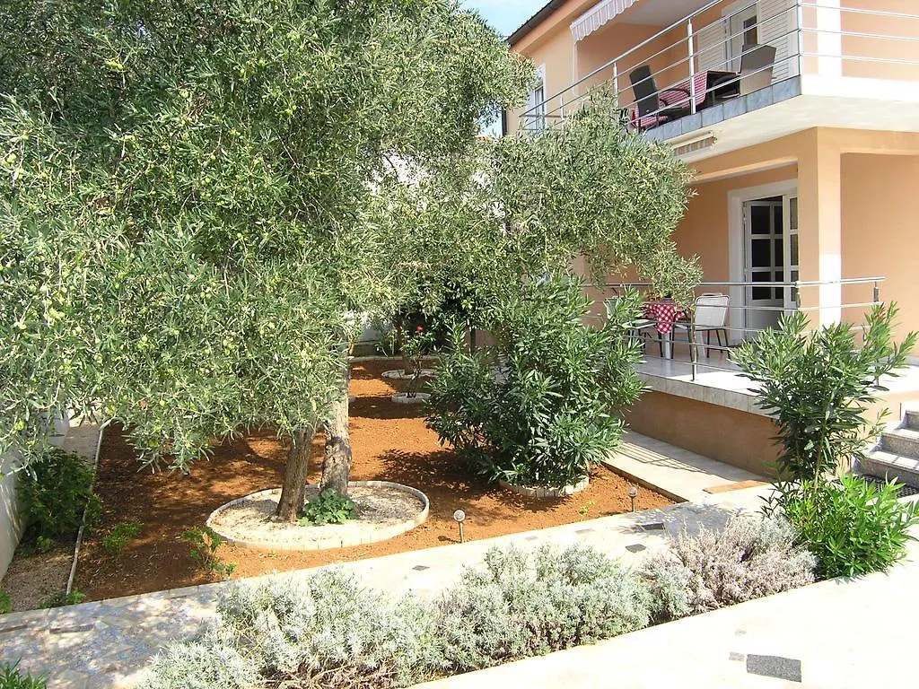 Apartmani Bakran Krk Town